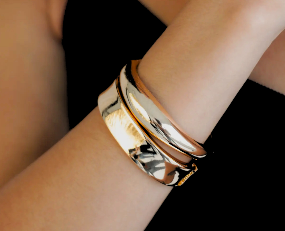 Double gold bangle set