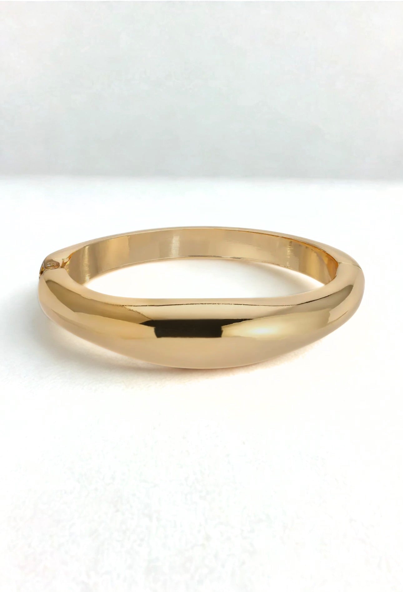 Simple Single Bangle