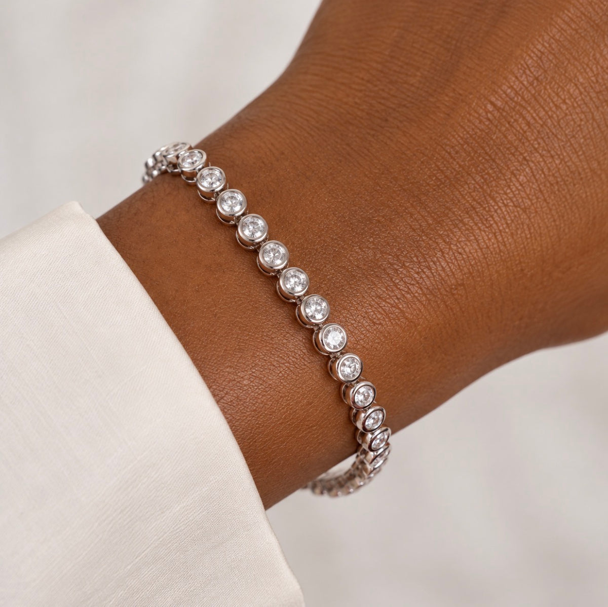 Round Bezel Tennis Bracelet