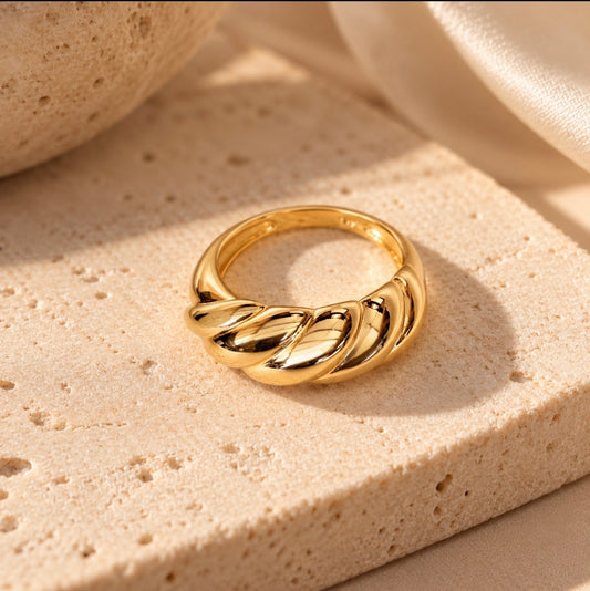 Gold Croissant Ring