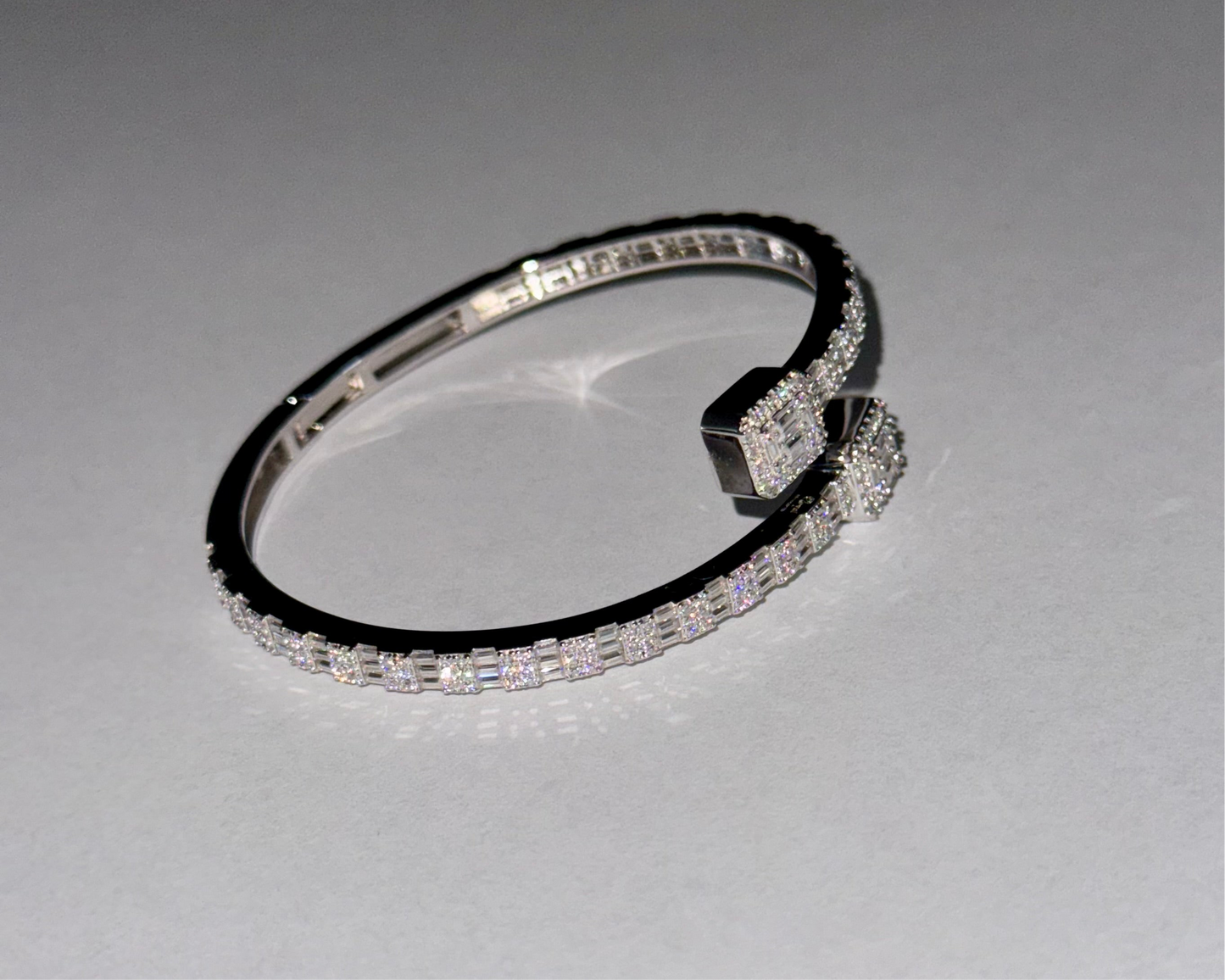 Silver Moissanite Bangle